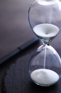 hourglass suggesting NDA timeliness for early phase studies